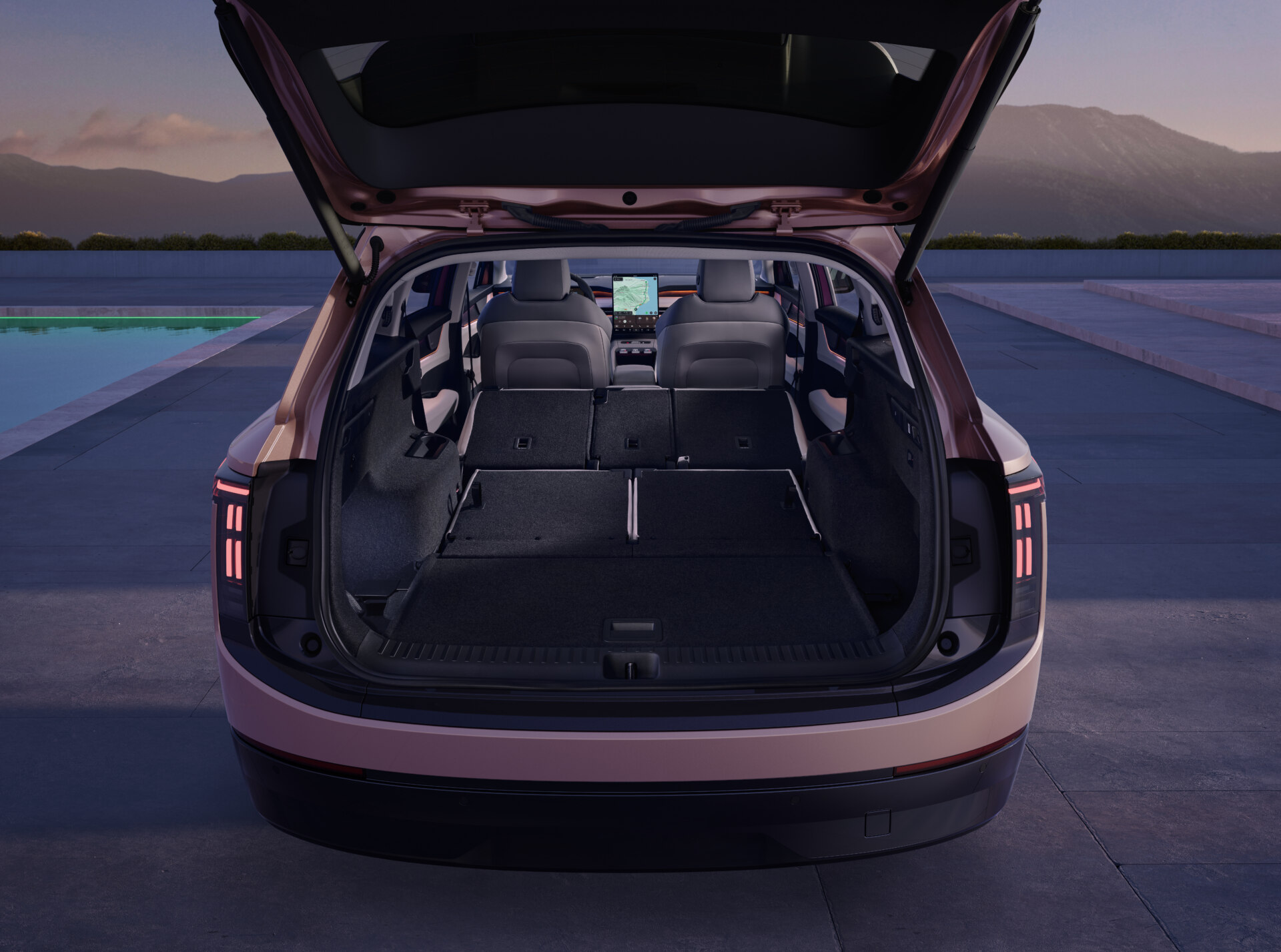 peaq_067_boot_all_seats_folded_3a6ecd53-1920x1427