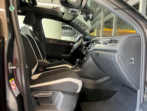 Volkswagen T-Roc SPORT 2,0 TSI