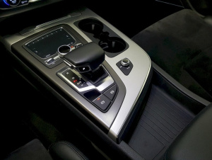 Audi Q7 quattro 3.0 TDI V6