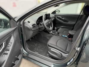 Hyundai i30 WGN  1,5 i Family 6MT 