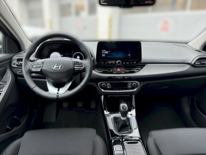 Hyundai i30 WGN  1,5 i Family 6MT 